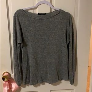 Brandy Melville light sweater